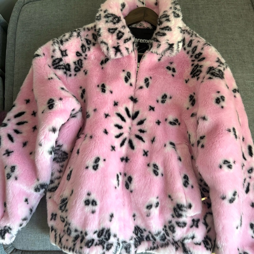 Supreme Bandana pink faux fur bomber jacket size S